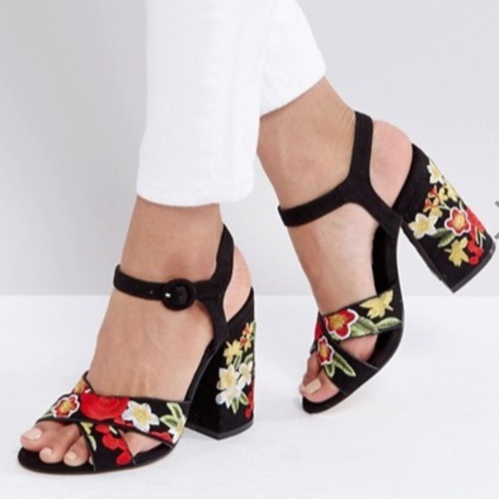 ASOS New Look Tapestry Embroidery Floral Heel sz 9